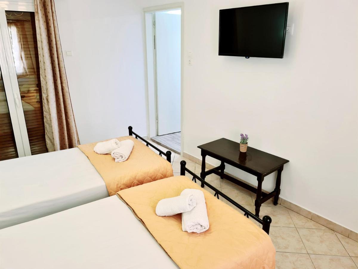 Avra Rooms Karpathos Exterior foto
